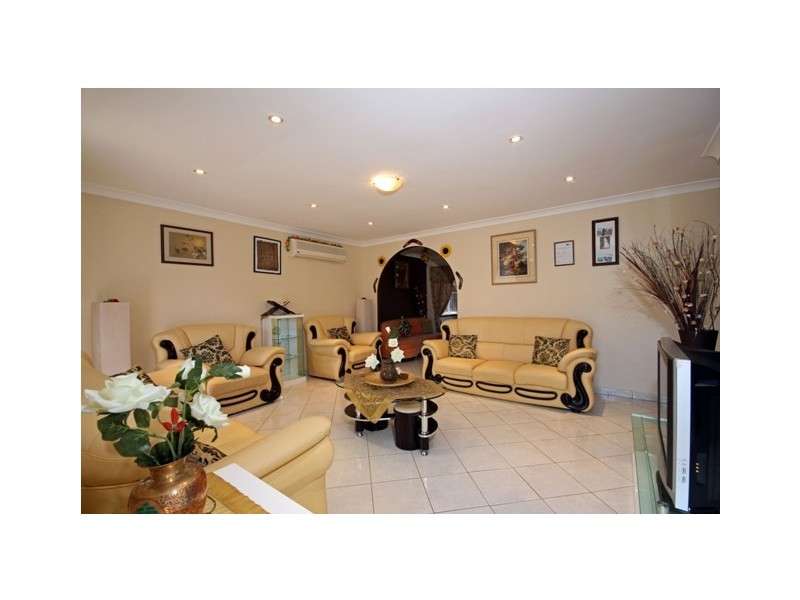 3  Othello Place, St Clair NSW 2759