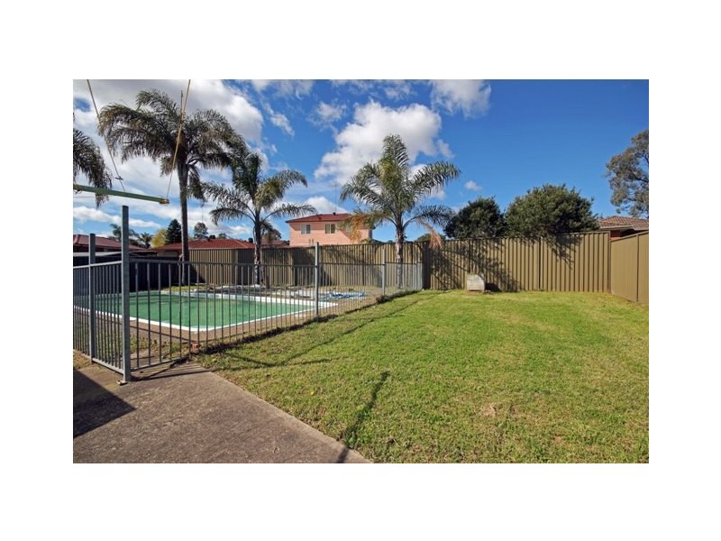 3  Othello Place, St Clair NSW 2759