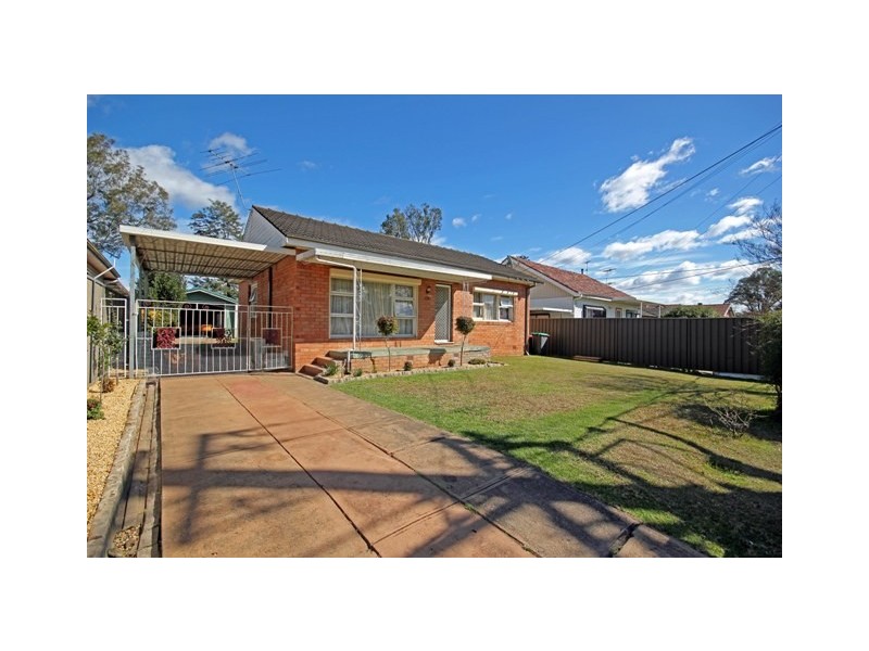 13 Banksia Street, St Marys NSW 2760