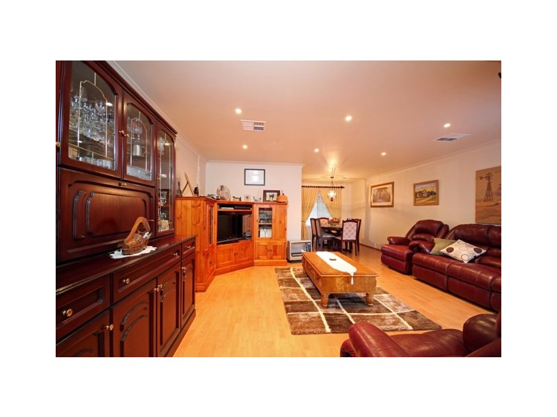 31  Horseshoe Circuit, St Clair NSW 2759