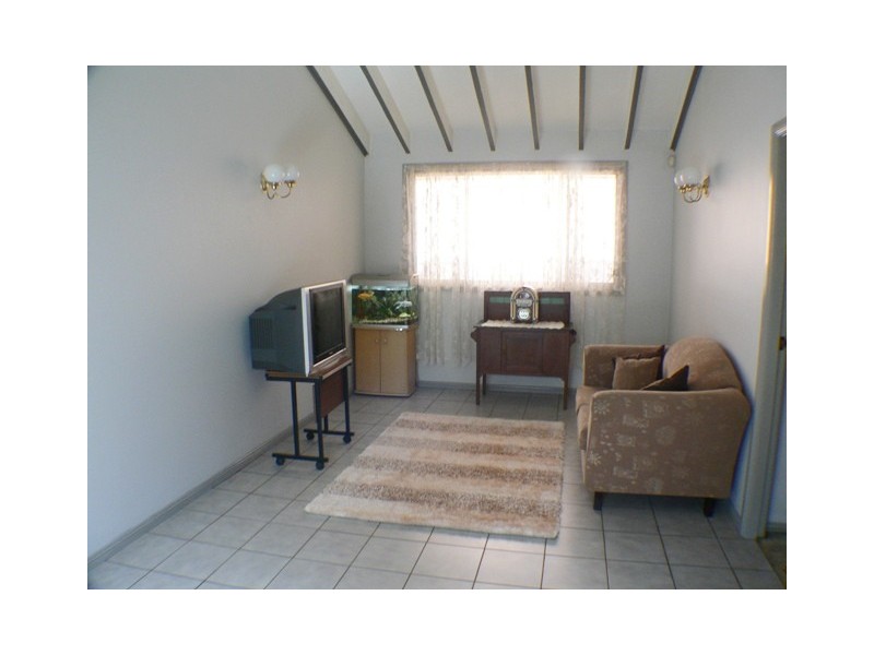 12 Hickory Place, St Clair NSW 2759