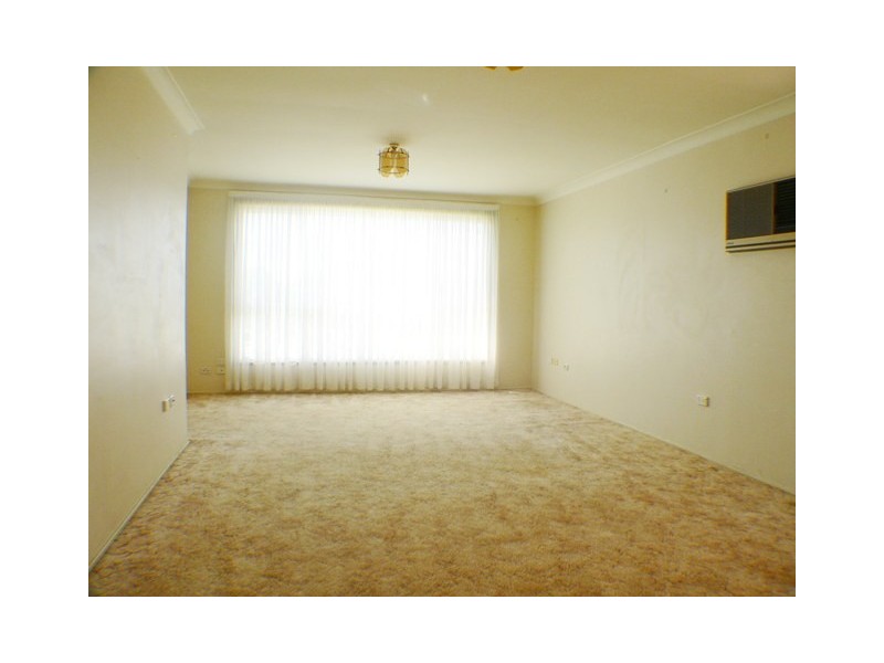 4 Rochford Street, St Clair NSW 2759