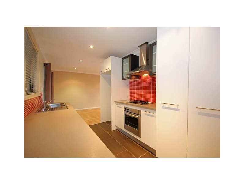 9 Newark Place, St Clair NSW 2759