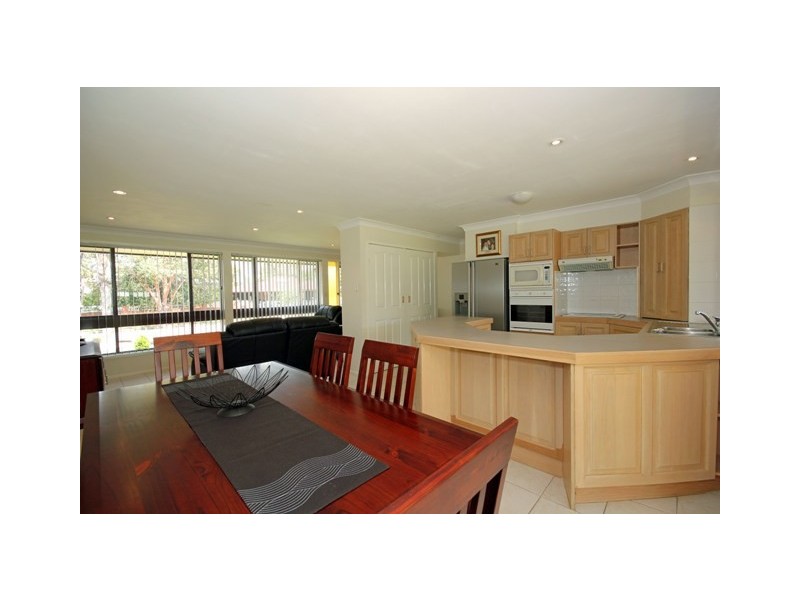 16  Arcadia Place, Colyton NSW 2760