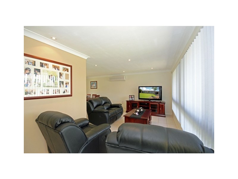 16  Arcadia Place, Colyton NSW 2760