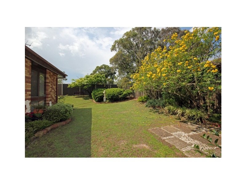 31  Harvey Circuit, St Clair NSW 2759