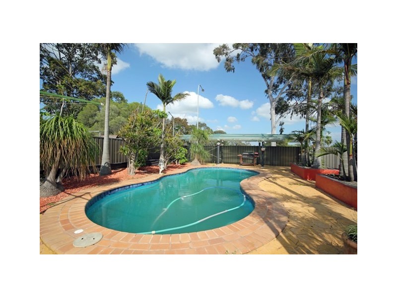 9  Cadell Glen, St Clair NSW 2759
