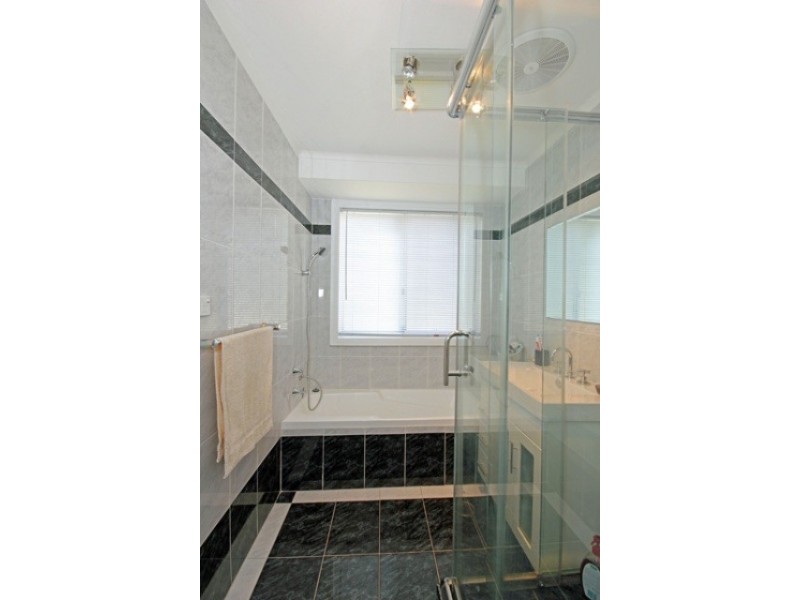 60  Olympus Drive, St Clair NSW 2759