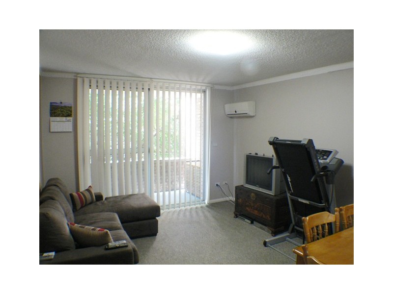 8/165 Derby Street, Penrith NSW 2750