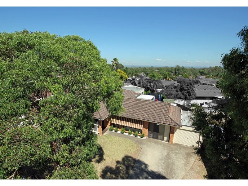 21  Pine Creek Circuit, St Clair NSW 2759