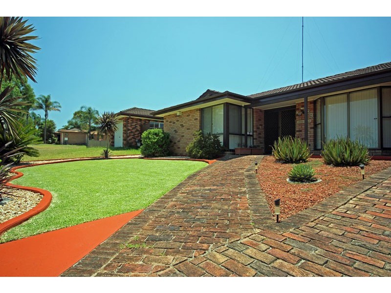 89  Pine Creek Circuit, St Clair NSW 2759