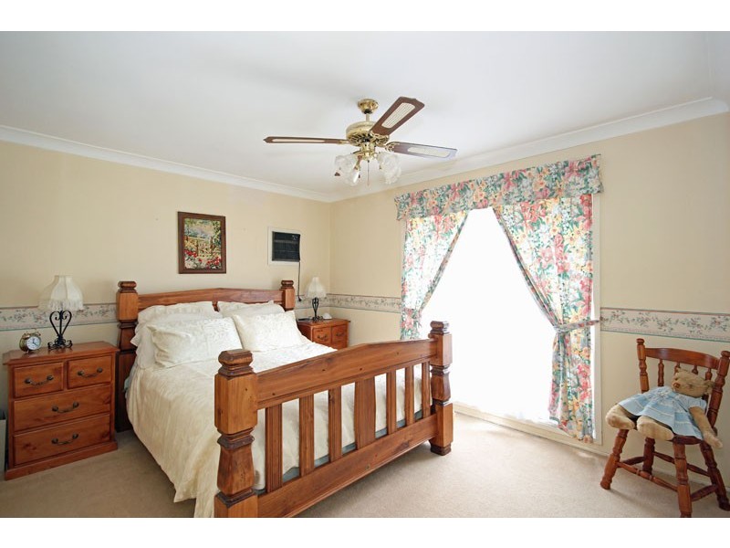 5  Windrush Circuit, St Clair NSW 2759