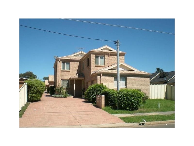 2/26 Brisbane Street, Oxley Park NSW 2760