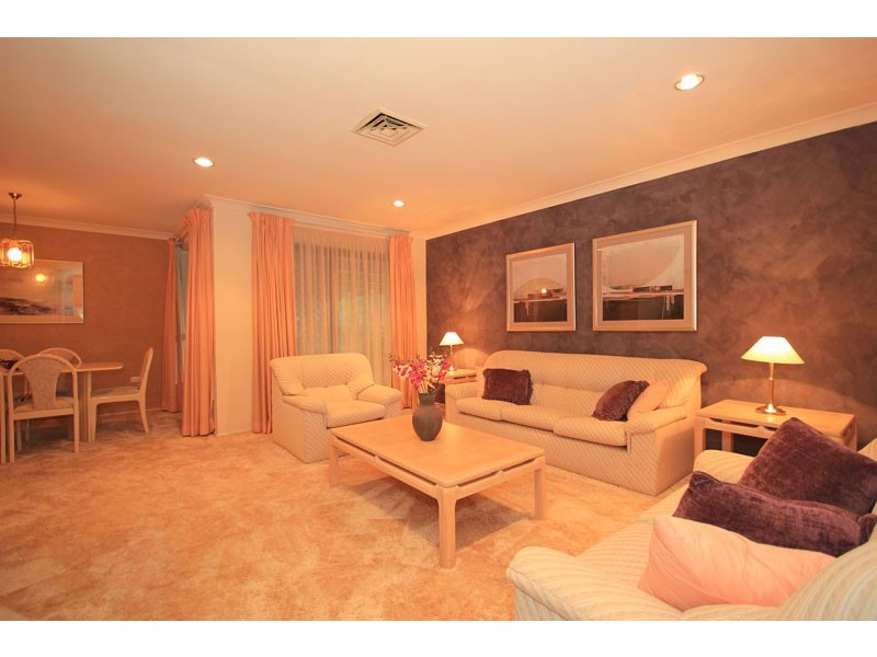 19  Windrush Cct,, St Clair NSW 2759