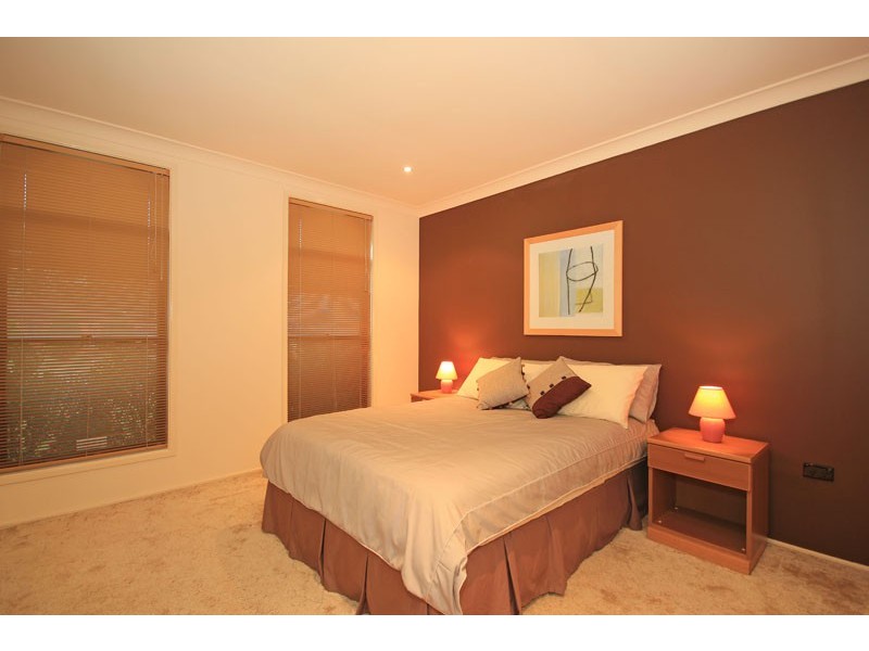 19  Windrush Cct,, St Clair NSW 2759