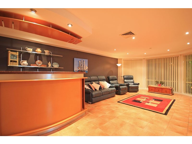 14  Diamantina Close, St Clair NSW 2759