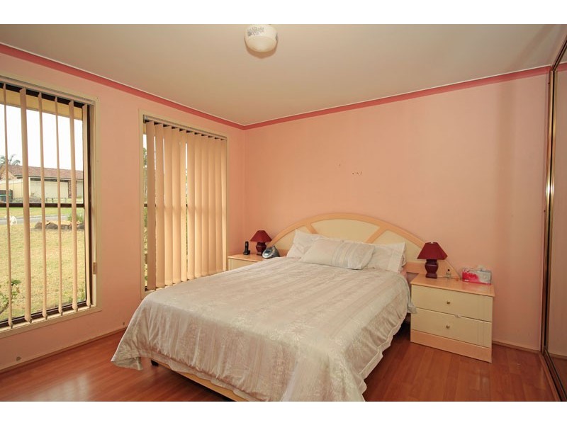 2  Jody Place, St Clair NSW 2759