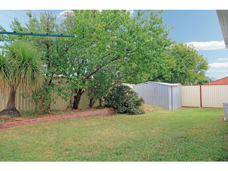 2  Jody Place, St Clair NSW 2759