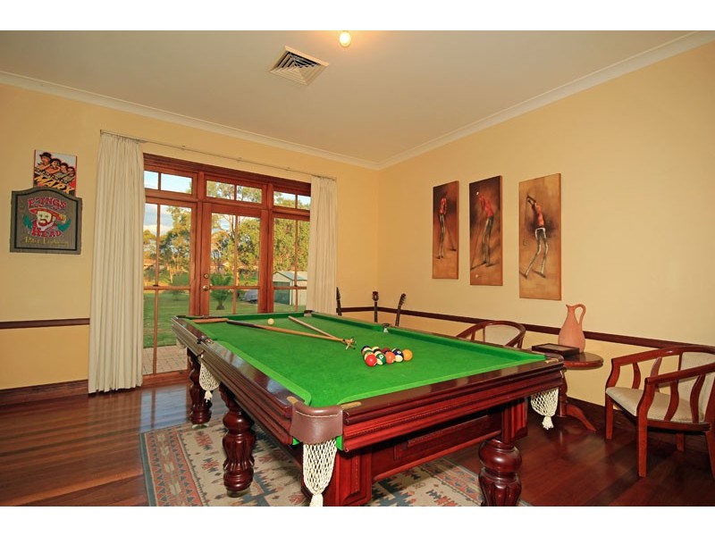 403 Bowood Way, Mount Vernon NSW 2178