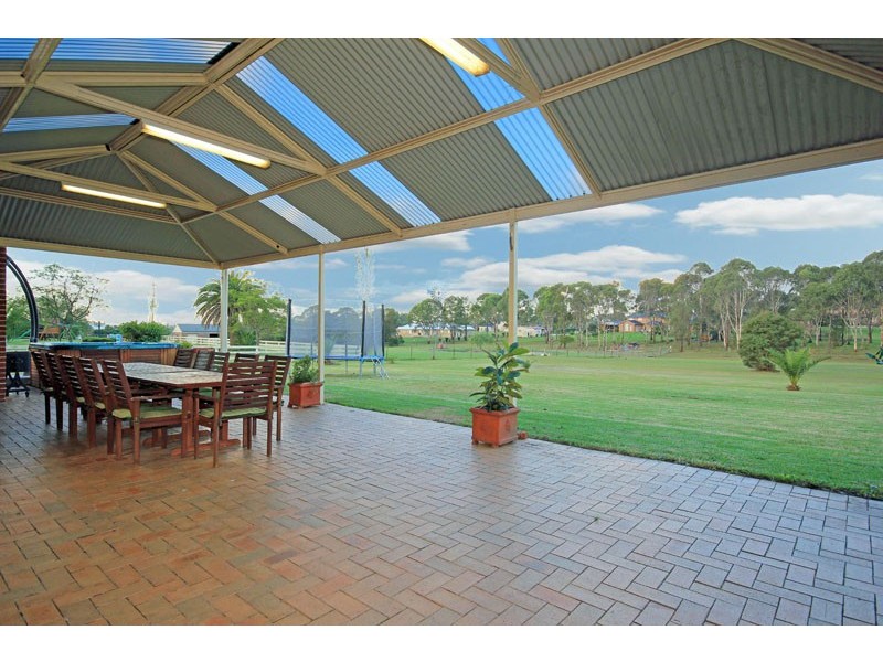 403 Bowood Way, Mount Vernon NSW 2178