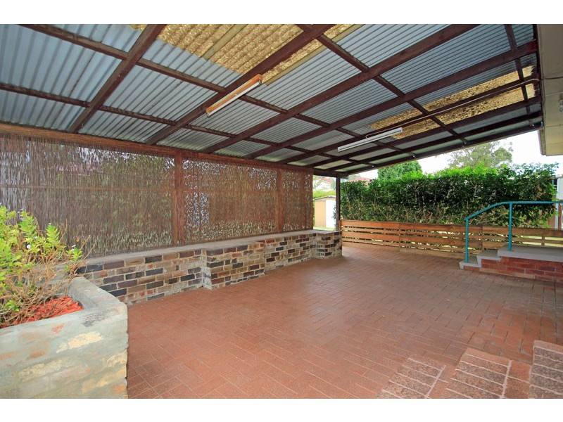 6 Melville Road, St Clair NSW 2759