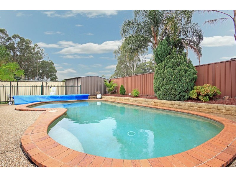 12  Menzies Circuit, St Clair NSW 2759