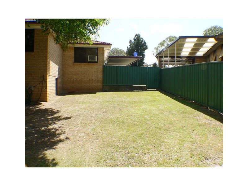 41 Dobell Circuit, St Clair NSW 2759
