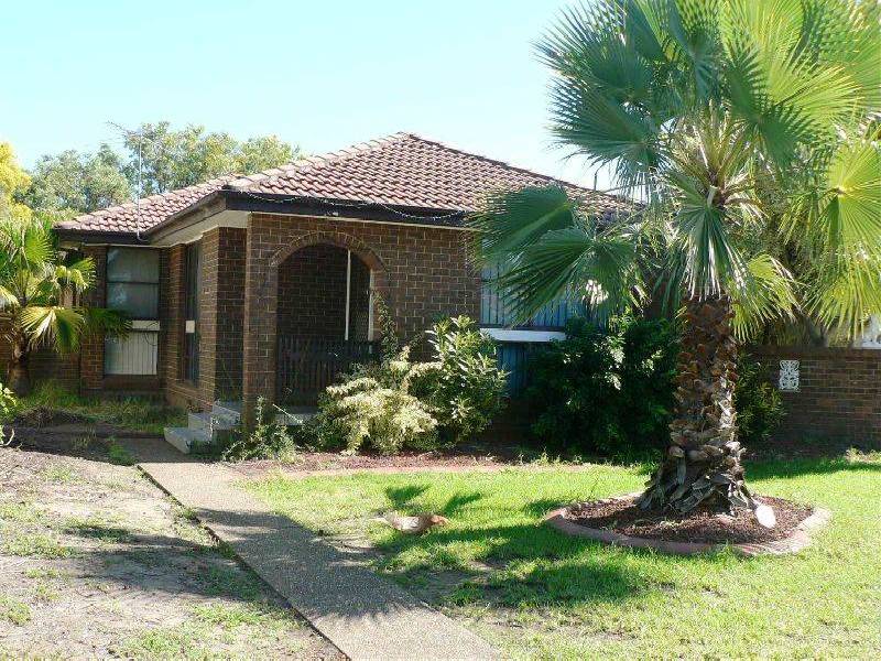 5 Comboyne Place, St Clair NSW 2759