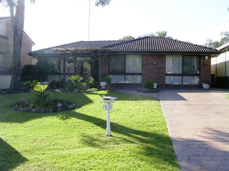 12  Hascombe Way, St Clair NSW 2759