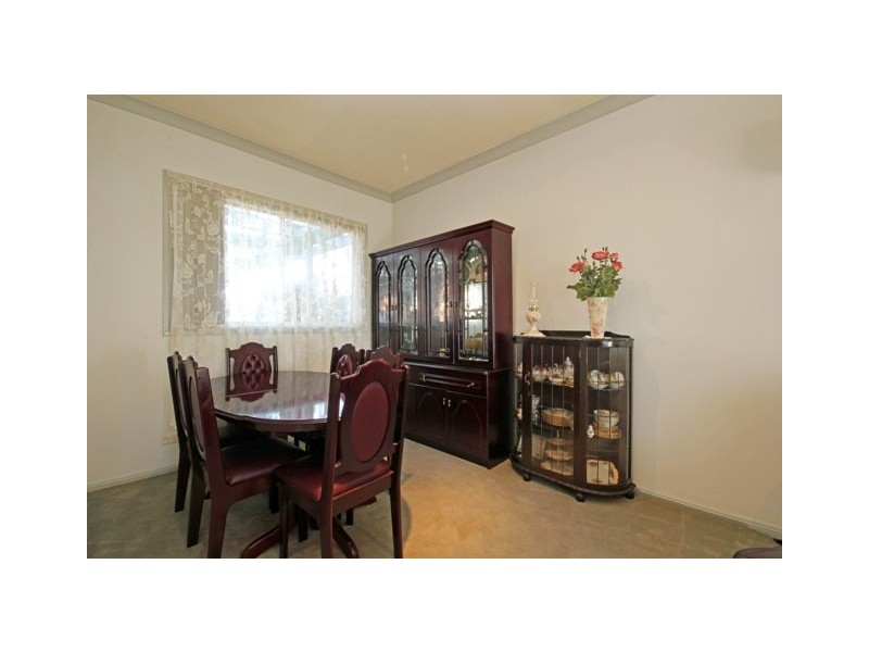 12  Hickory Place, St Clair NSW 2759