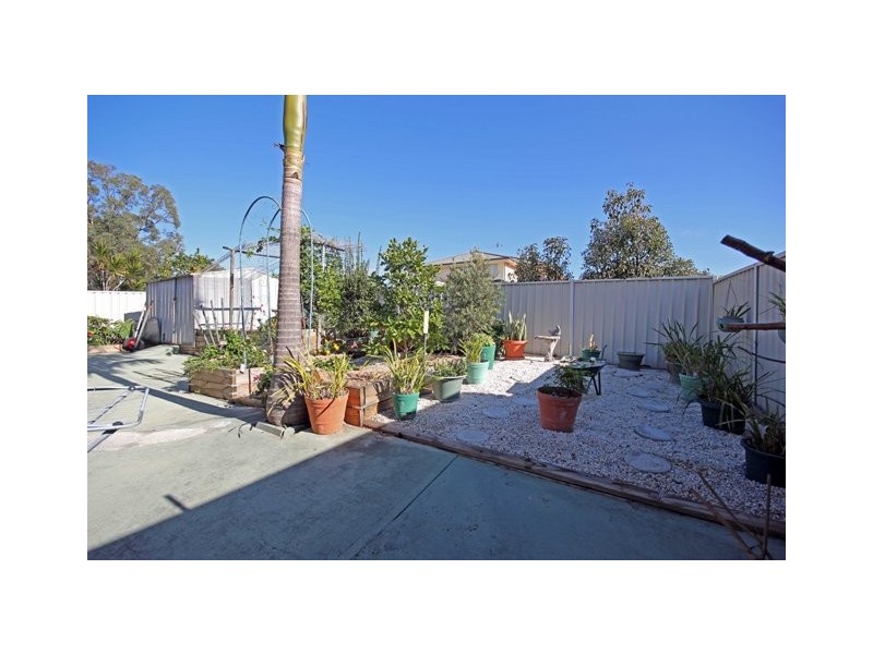 12  Hickory Place, St Clair NSW 2759