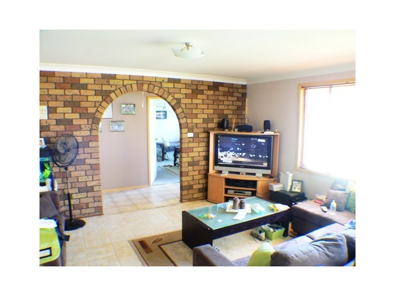 5 Canary Close, St Clair NSW 2759