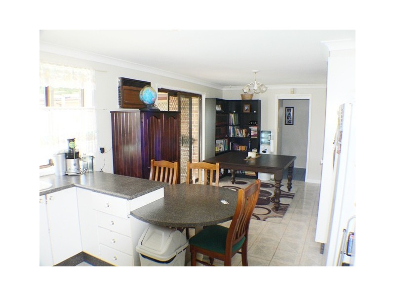 6 Bradman Avenue, St Clair NSW 2759