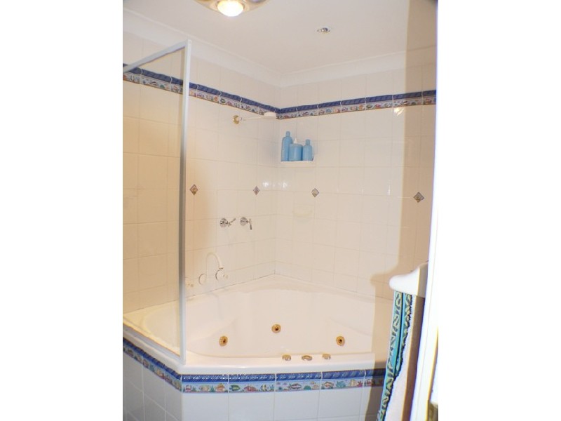 6 Bradman Avenue, St Clair NSW 2759