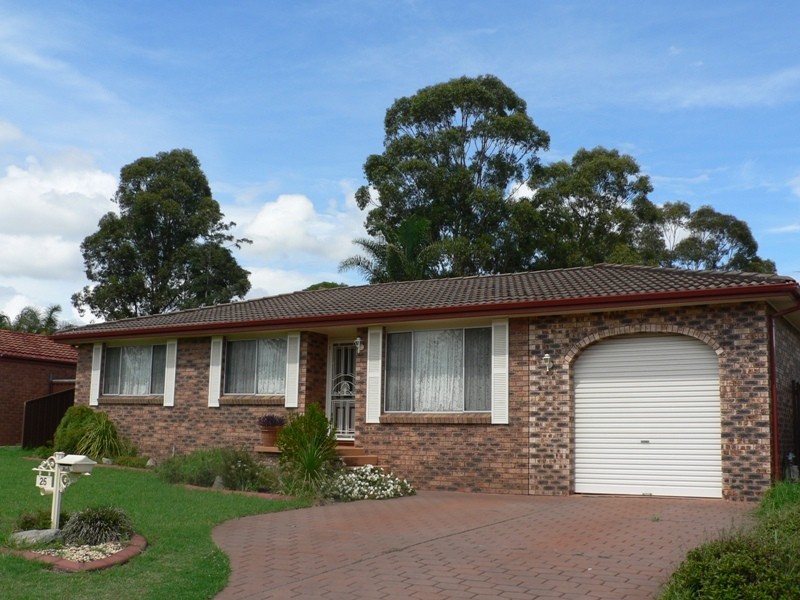 25  Francis Greenway Avenue, St Clair NSW 2759