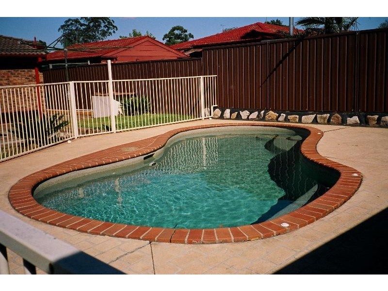 25  Francis Greenway Avenue, St Clair NSW 2759