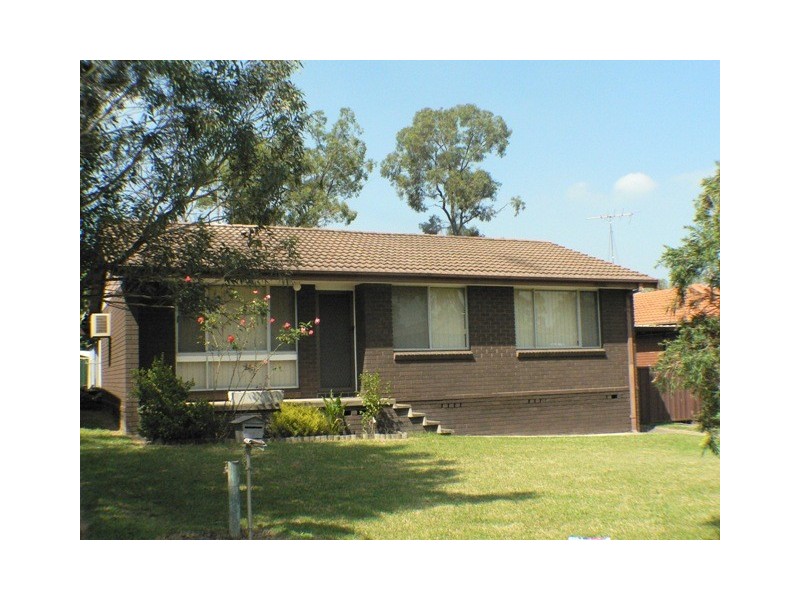 12  Netherton Street, St Clair NSW 2759