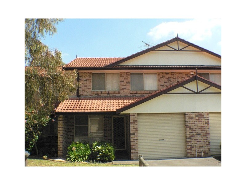 13/2  Bayton Street, Oxley Park NSW 2760