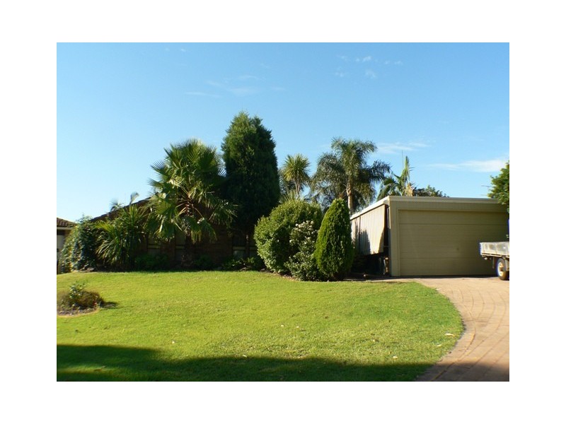 6  Kan close, St Clair NSW 2759