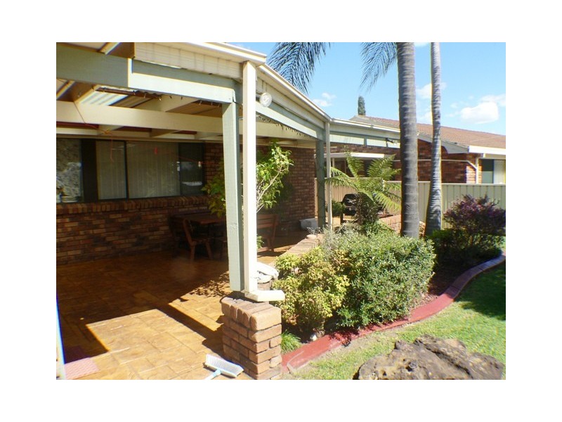 33  Dryberry Avenue, St Clair NSW 2759