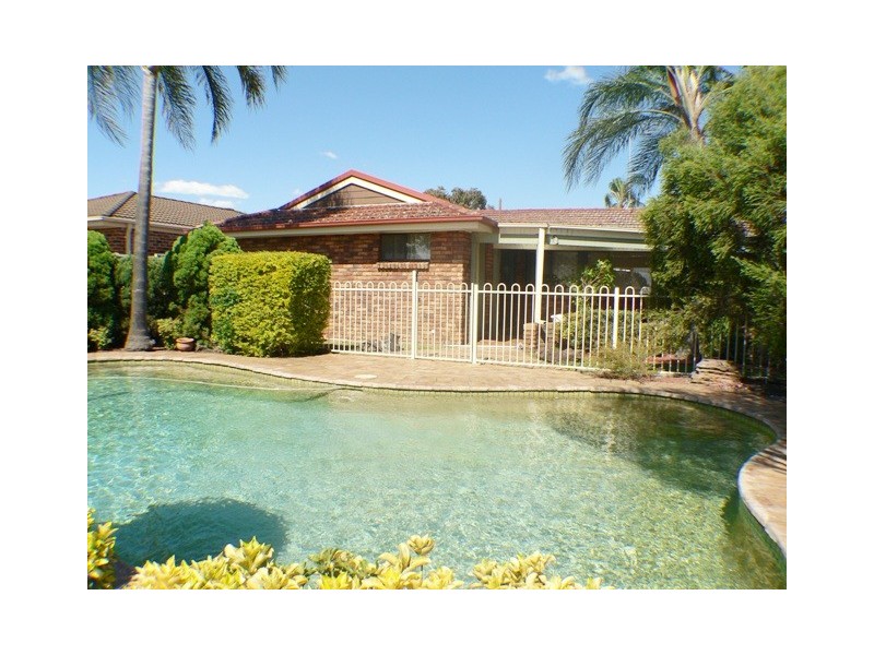 33  Dryberry Avenue, St Clair NSW 2759