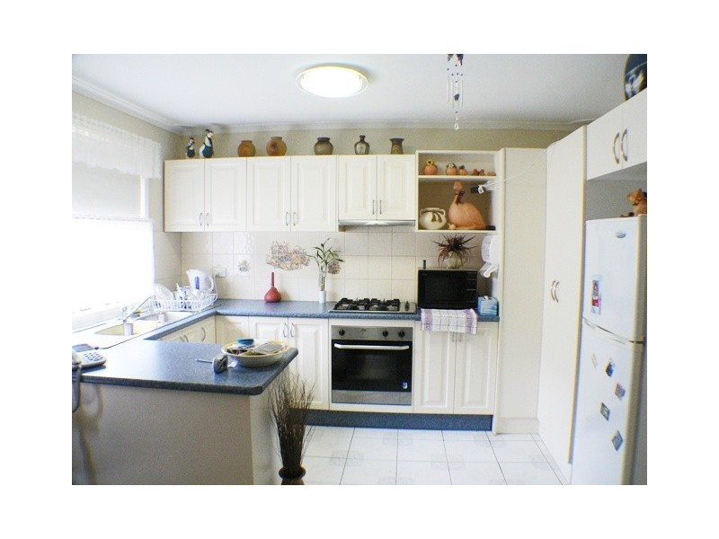 27  Madison Circuit, St Clair NSW 2759