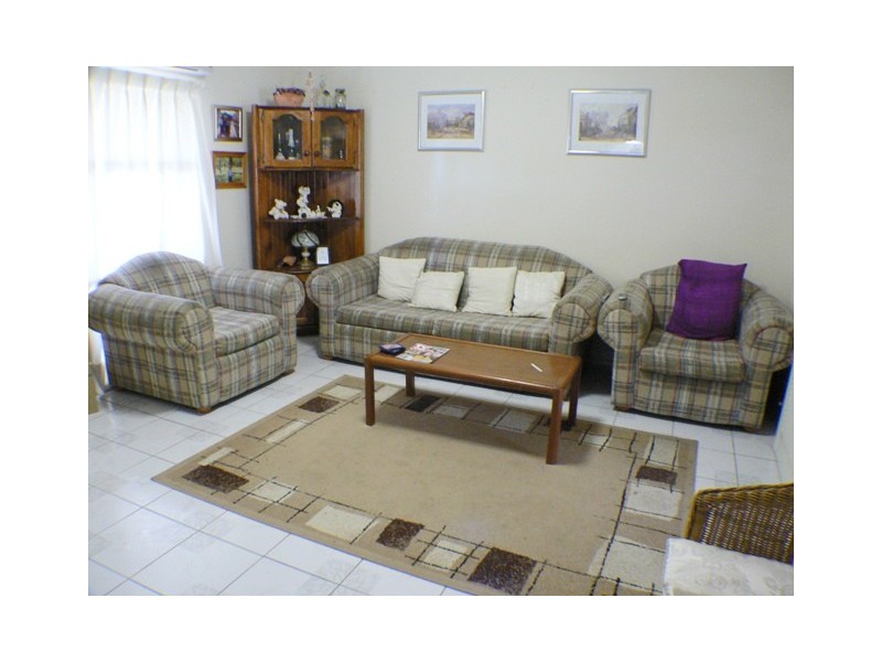 27  Madison Circuit, St Clair NSW 2759