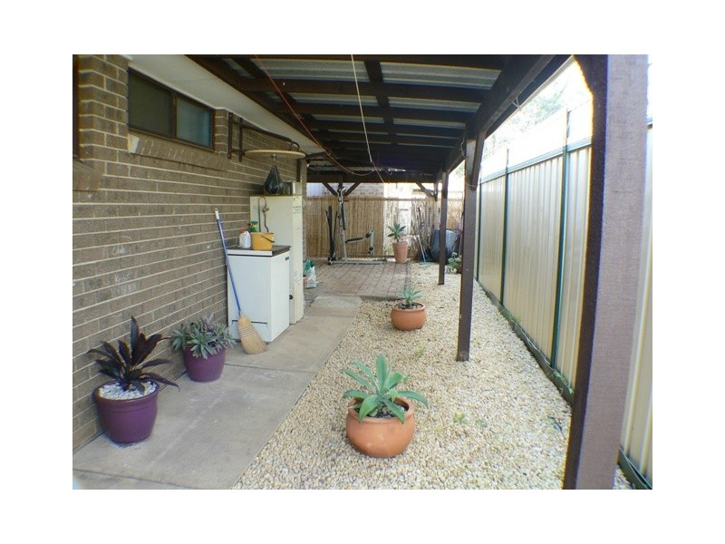 27  Madison Circuit, St Clair NSW 2759