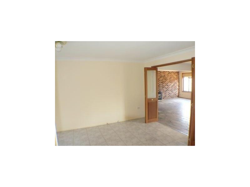 41  Melville Road, St Clair NSW 2759