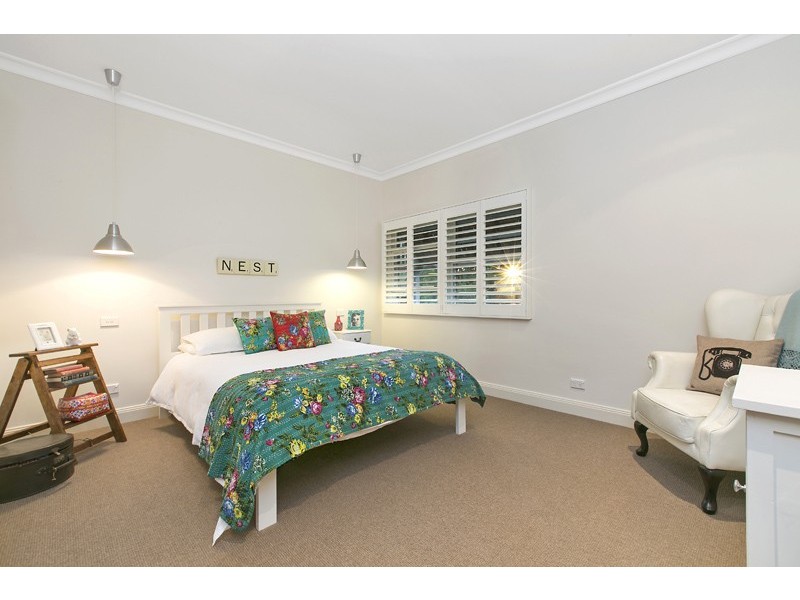 16  Gilbert Place, Frenchs Forest NSW 2086