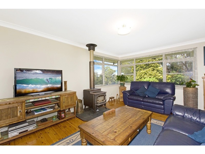 8 Roselands Avenue, Frenchs Forest NSW 2086