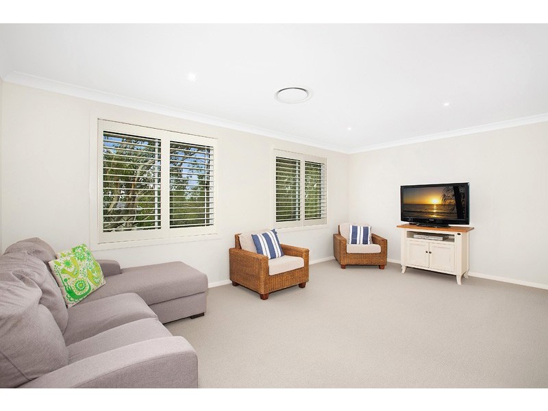 27 Alt Crescent, Davidson NSW 2085