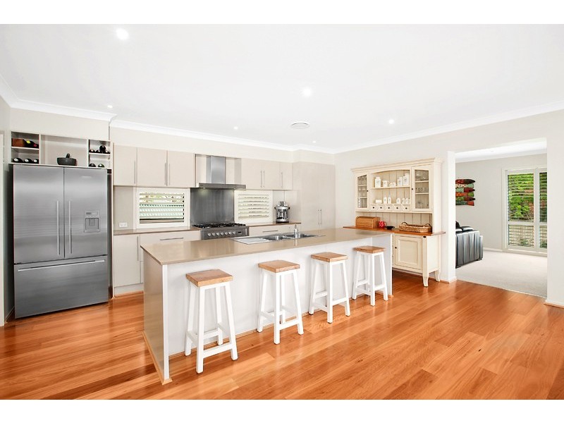 27 Alt Crescent, Davidson NSW 2085