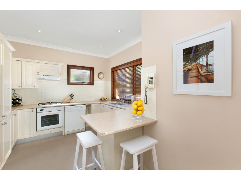 33 Melwood Avenue, Forestville NSW 2087